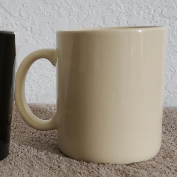 Smiley and Tennis Mugs Coffee - Picture 4 of 7